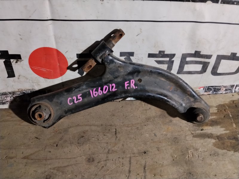 Рычаг NISSAN SERENA C25 MR20DE 2007 передний правый (б/у)