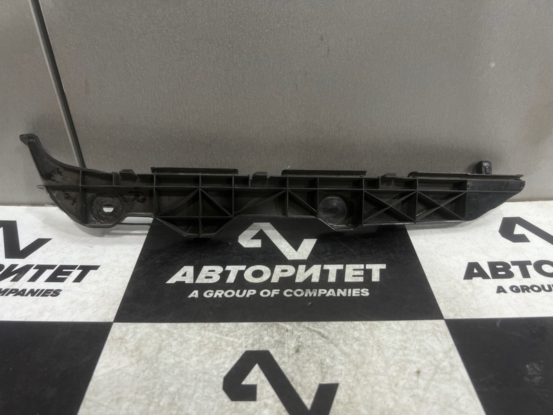 Крепление бампера TOYOTA RAUM NCZ20 заднее правое (б/у)