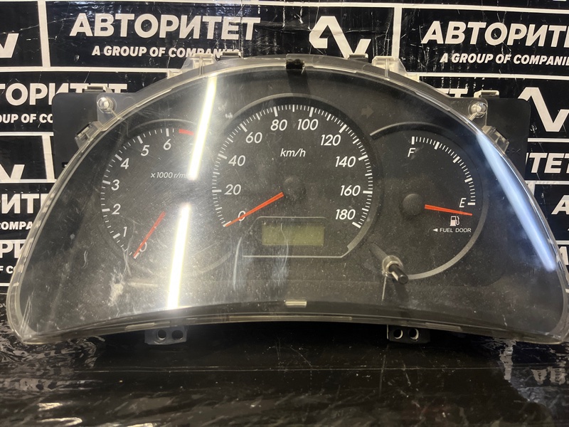 Панель приборов TOYOTA WISH ZNE10 (б/у)