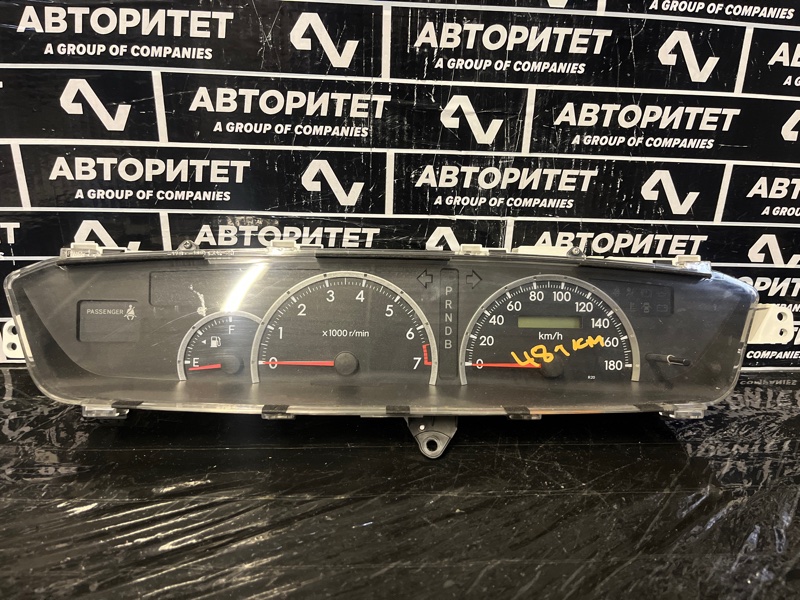 Панель приборов TOYOTA NOAH AZR60 (б/у)