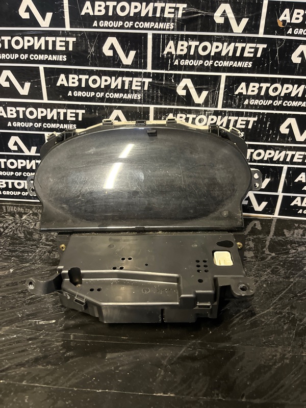 Панель приборов TOYOTA VITZ NCP10 (б/у)