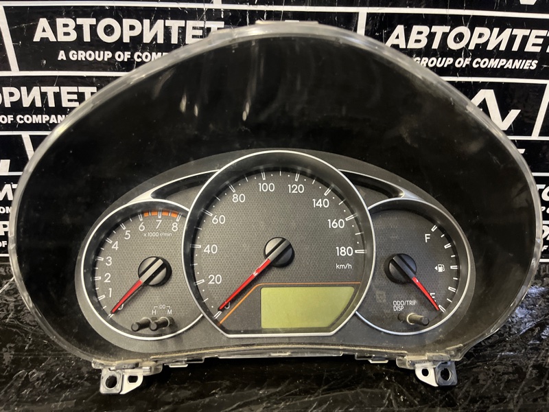 Панель приборов TOYOTA RACTIS NCP120 (б/у)
