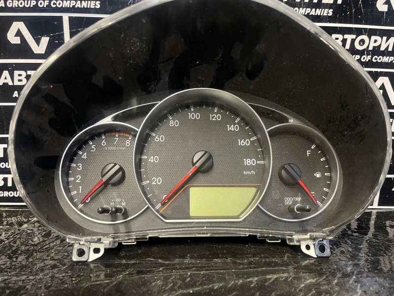 Панель приборов TOYOTA RACTIS NCP120 (б/у)