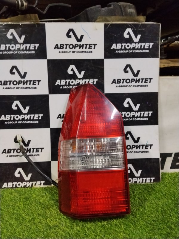Стоп-сигнал MITSUBISHI CHARIOT GRANDIS N84W 4G64 2002 левый (б/у)