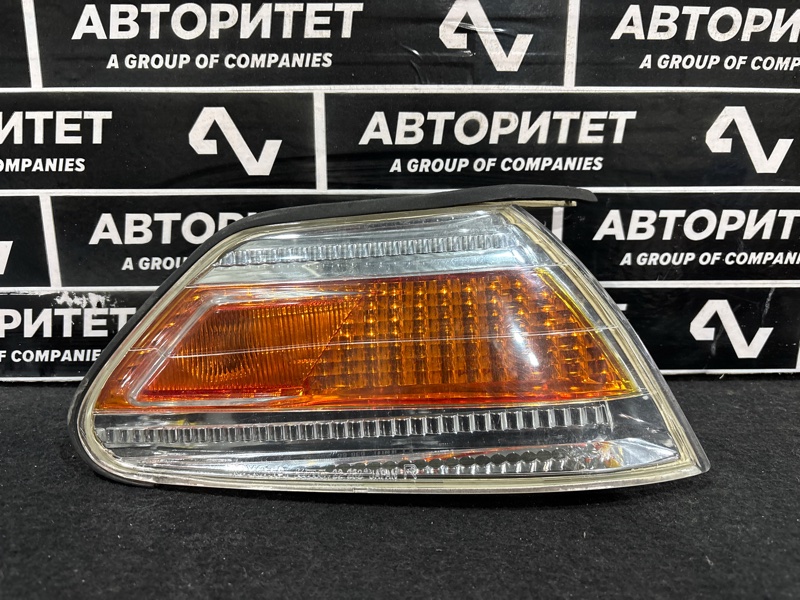Габарит TOYOTA MARK II GX100 1GFE правый (б/у)