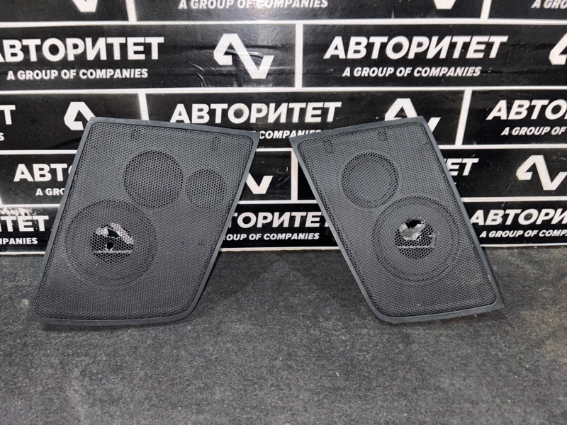 Накладка на торпеду TOYOTA CROWN GRS180 4GRFSE (б/у)