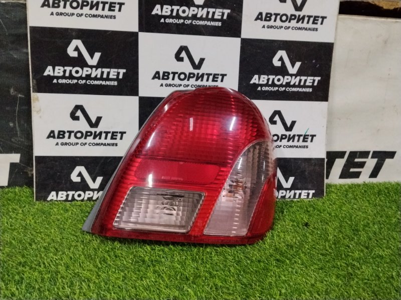 Стоп-сигнал TOYOTA PLATZ NCP12 1NZFE 2000 правый (б/у)