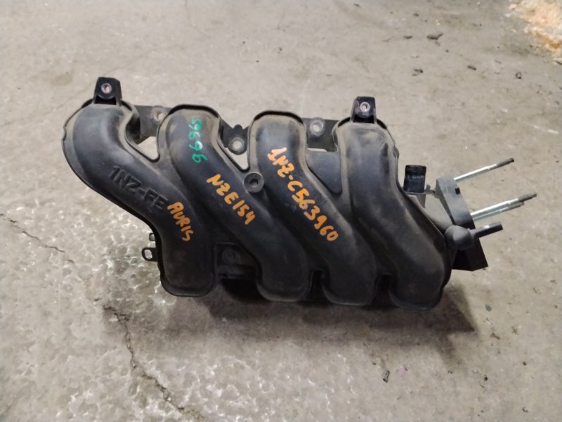 Коллектор впускной TOYOTA AURIS NZE154 1NZFE 2007 (б/у)