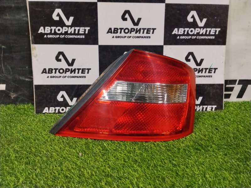 Стоп-сигнал NISSAN CEDRIC HY34 VQ30DET 1999 правый (б/у)