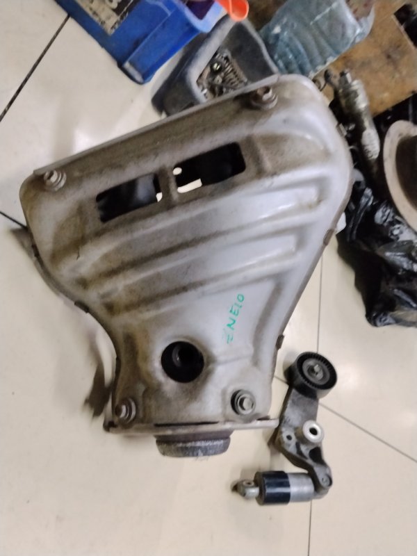 Коллектор выпускной TOYOTA WISH ZNE10 1ZZFE 2004 (б/у)