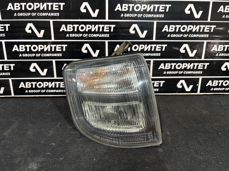 Габарит MITSUBISHI PAJERO V45W 6G74 правый (б/у)