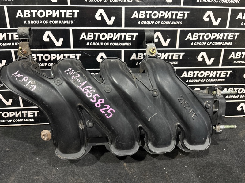 Коллектор впускной TOYOTA VITZ NCP10 2NZFE (б/у)