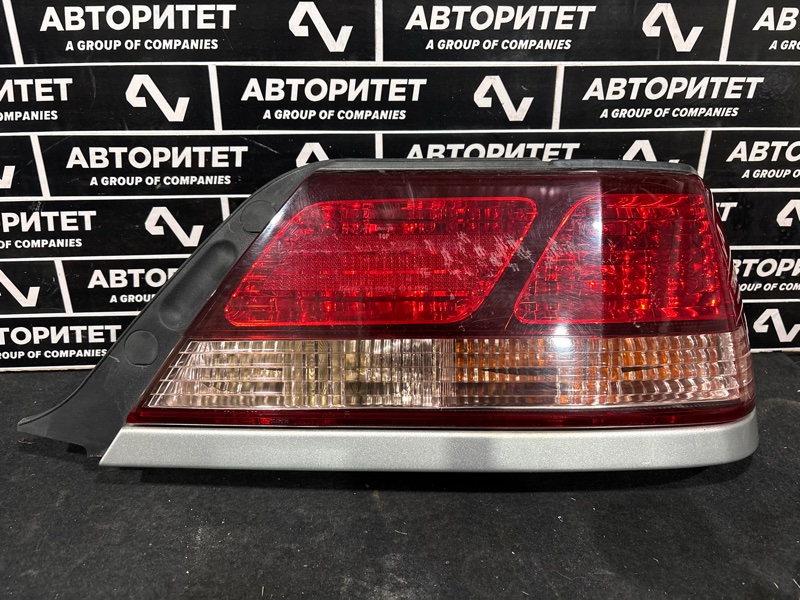 Стоп-сигнал TOYOTA CRESTA JZX100 1JZGE правый (б/у)