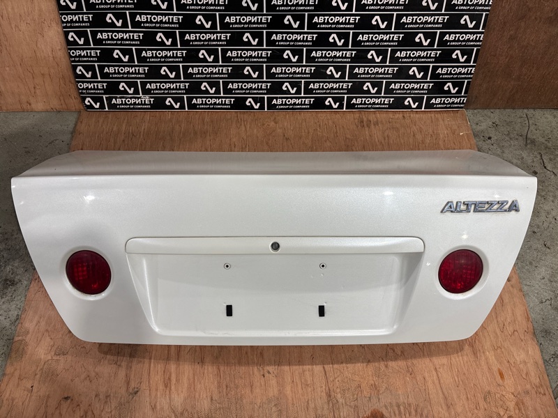 Крышка багажника TOYOTA ALTEZZA GXE10 1GFE (б/у)