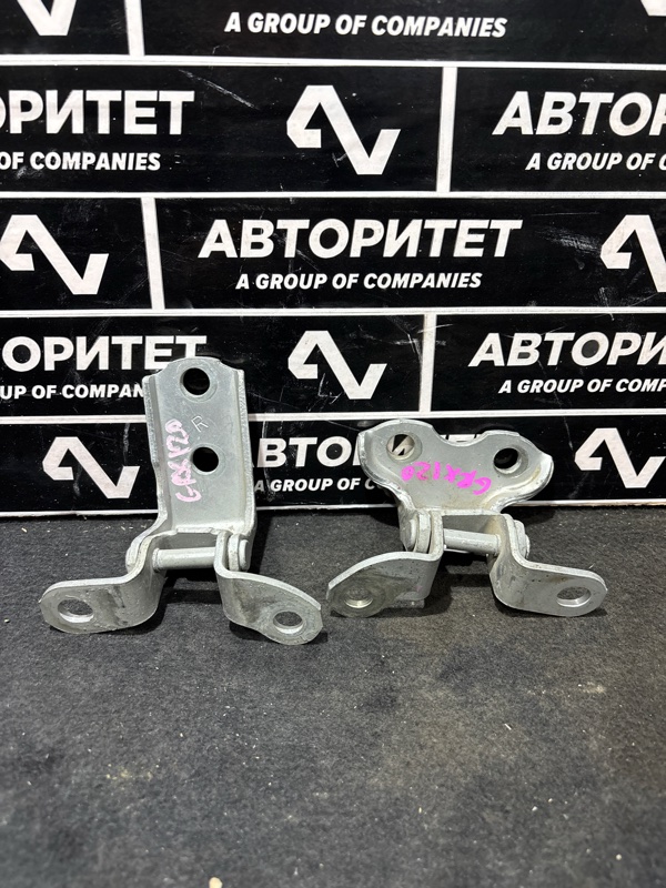 Петля дверная TOYOTA MARK X GRX120 4GRFSE передняя правая (б/у)