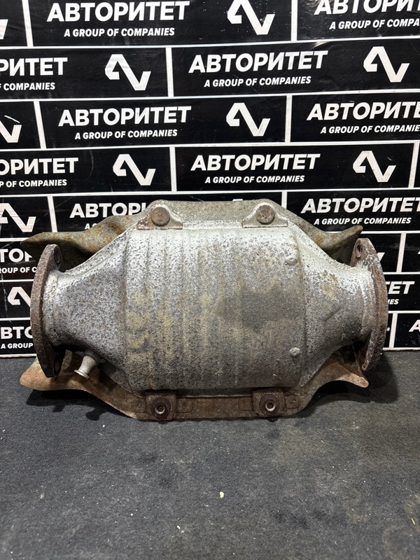 Катализатор TOYOTA MARK II JZX100 1JZGE (б/у)