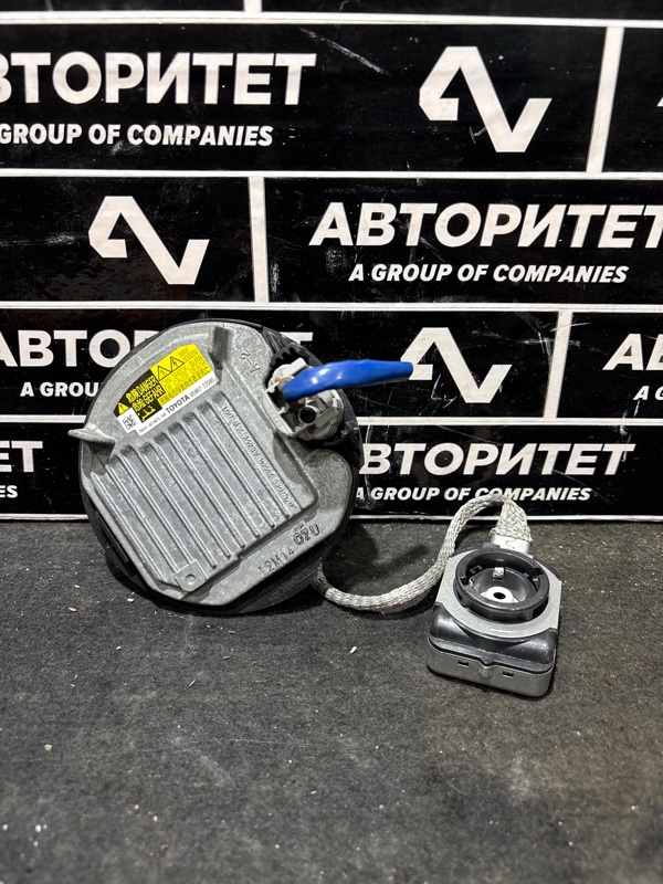 Блок розжига TOYOTA VOXY ZRR70 3ZRFE (б/у)