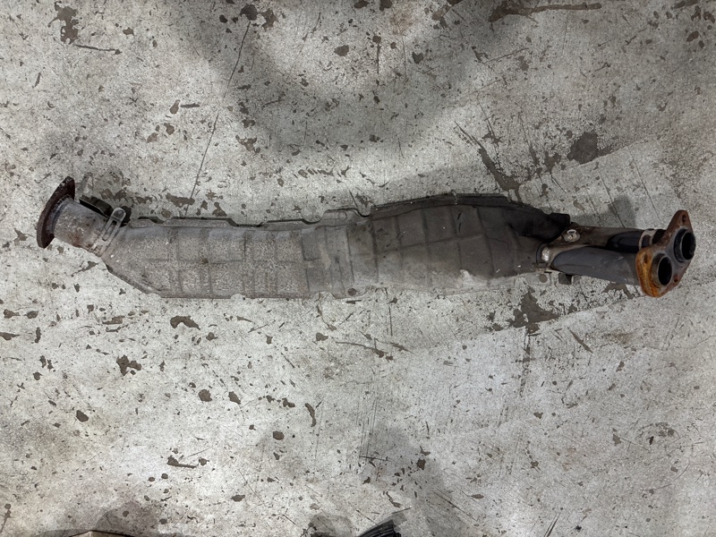 Глушитель TOYOTA MARK II JZX100 1JZGE (б/у)