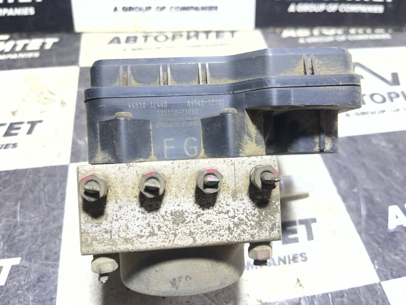Блок abs TOYOTA COROLLA FIELDER NZE144 1NZFE (б/у)