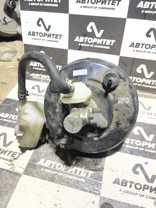 Главный тормозной цилиндр TOYOTA VOXY ZRR70 3ZRFAE (б/у)