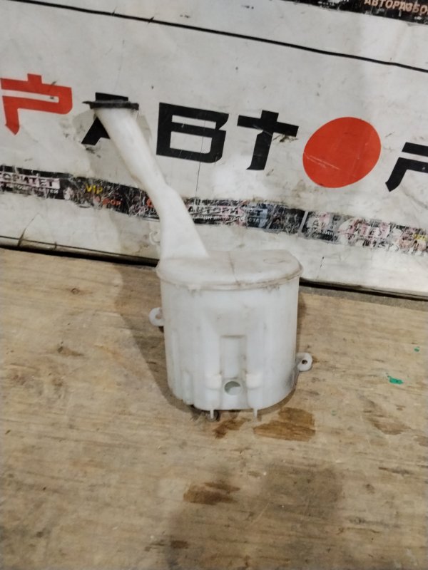 Бачок омывателя TOYOTA PORTE NNP10 2NZFE 2005 (б/у)