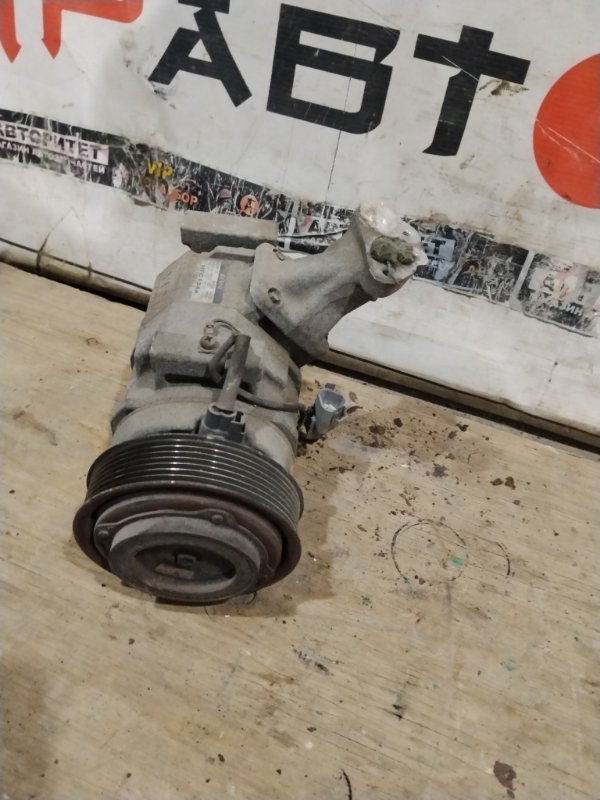 Компрессор кондиционера TOYOTA IPSUM ACM21W 2AZFE 2001 (б/у)