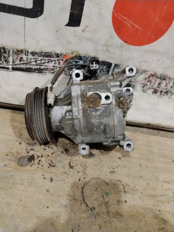 Компрессор кондиционера TOYOTA PORTE NNP15 1NZFE 2007 (б/у)