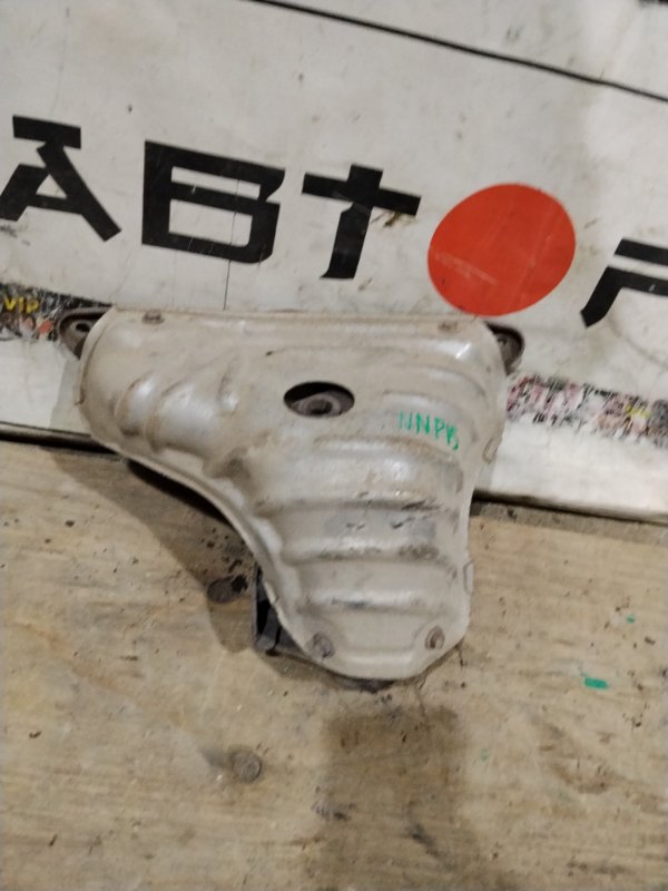 Коллектор выпускной TOYOTA PORTE NNP15 1NZFE 2007 (б/у)