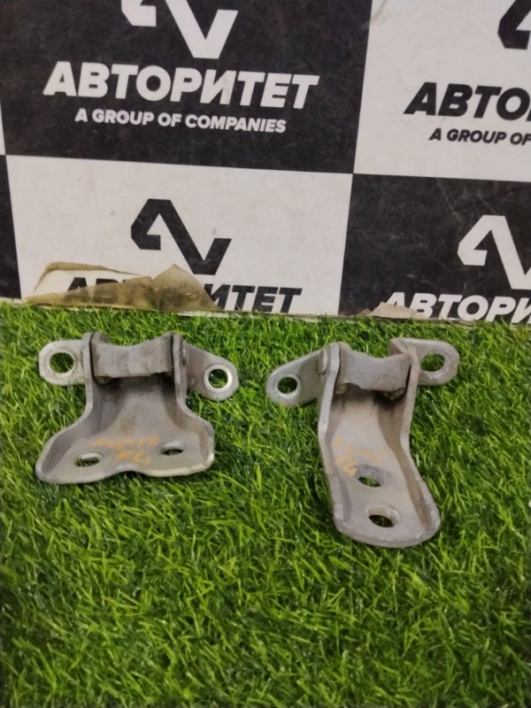 Петля дверная TOYOTA PLATZ NCP12 1NZFE 2000 передняя левая (б/у)