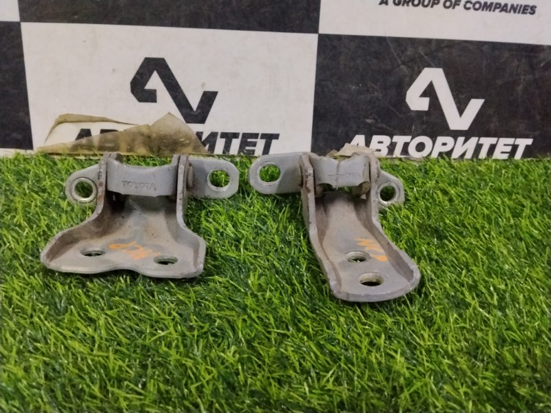 Петля дверная TOYOTA PLATZ NCP12 1NZFE 2000 передняя правая (б/у)