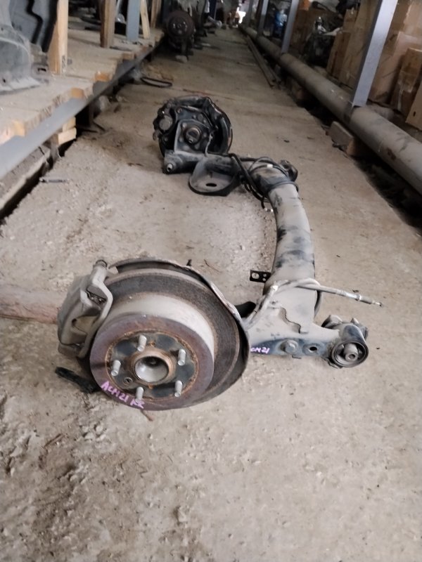 Балка подвески TOYOTA IPSUM ACM21W 2AZFE 2001 задняя (б/у)