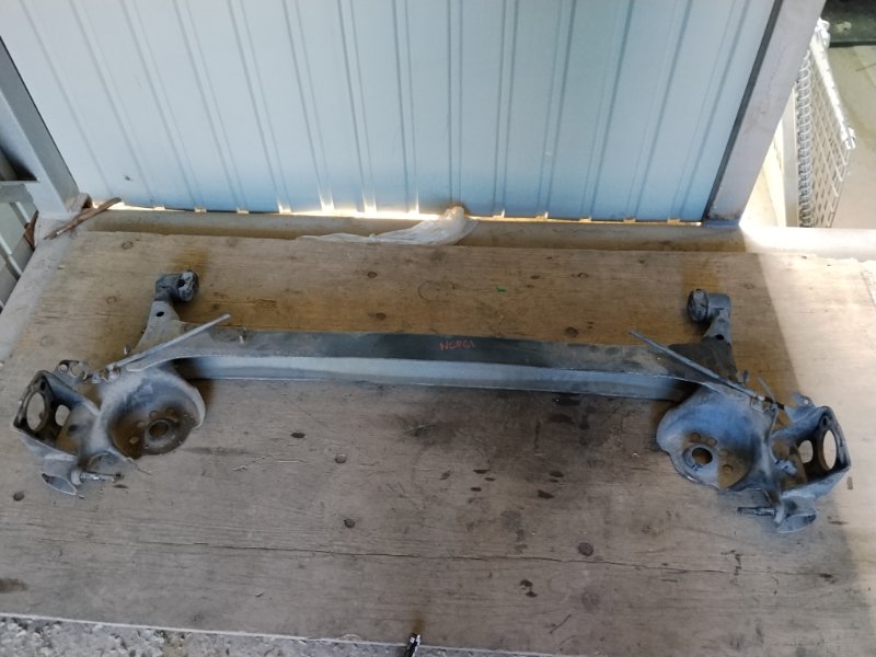 Балка подвески TOYOTA IST NCP61 1NZFE 2006 задняя (б/у)