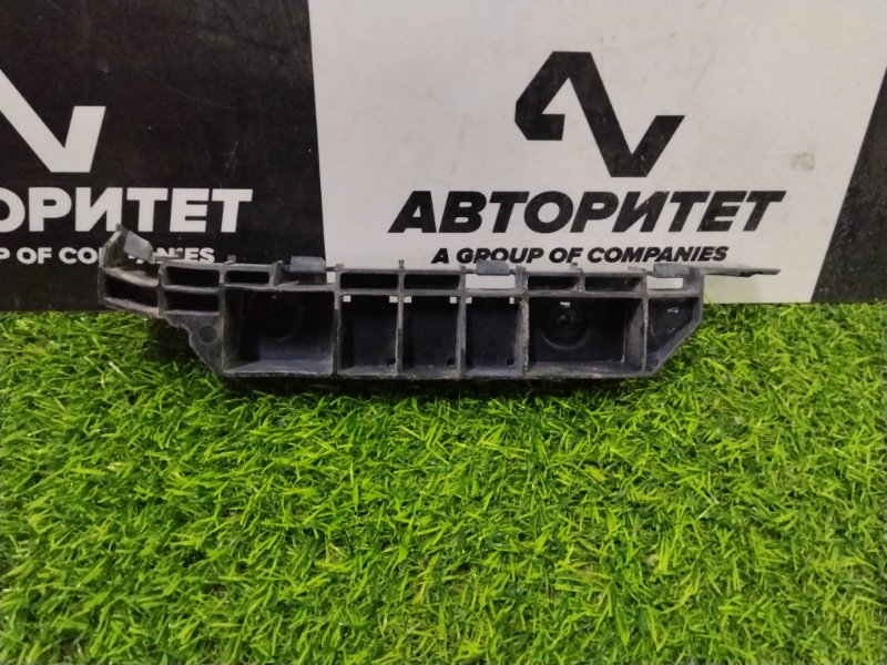 Крепление бампера HONDA STREAM RN1 D17A 2001 переднее левое (б/у)