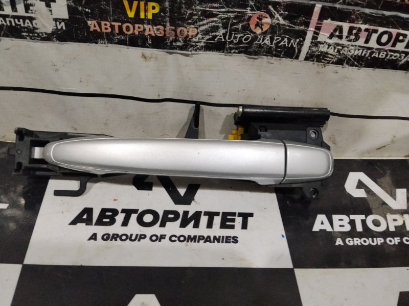 Ручка двери TOYOTA WISH ZNE10 1ZZFE 2005 передняя левая (б/у)