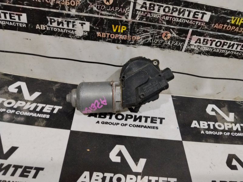 Мотор дворников TOYOTA BLADE AZE156 2AZFE 2009 (б/у)