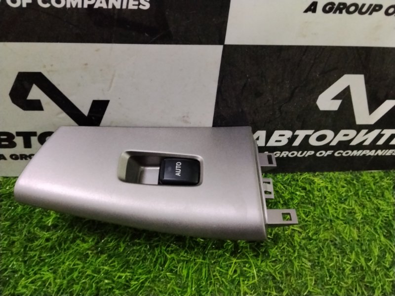 Блок управления стеклоподъемниками TOYOTA ALLEX NZE121 1NZFE 2005 задний правый (б/у)