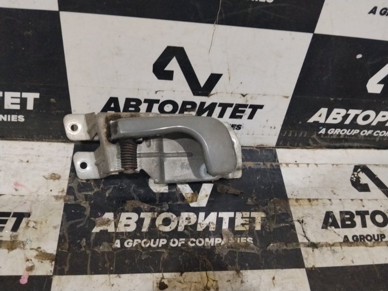 Ручка двери MITSUBISHI FUSO FK61 6M61 2003 передняя правая (б/у)