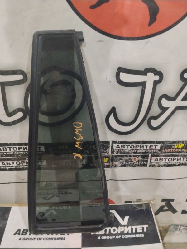Форточка двери MAZDA DEMIO DW3W В3 1998 задняя правая (б/у)