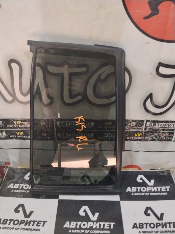 Форточка двери TOYOTA ISIS ZGM10 2ZRFAE 2010 задняя левая (б/у)