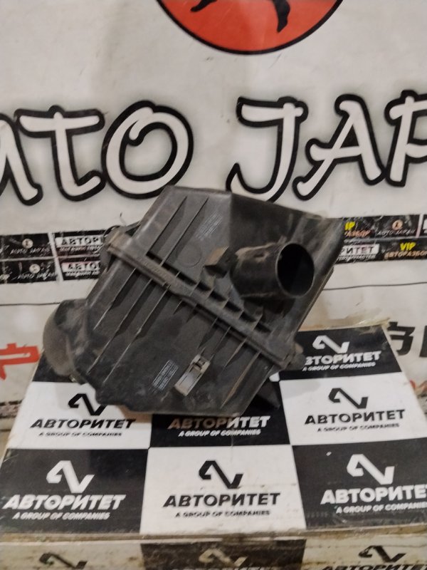 Корпус воздушного фильтра TOYOTA IPSUM ACM21W 2AZFE 2002 (б/у)
