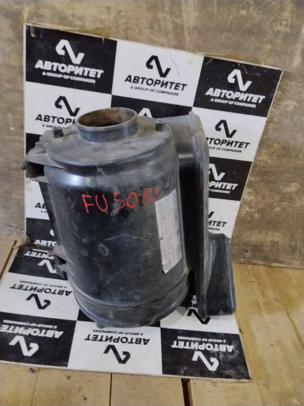 Корпус воздушного фильтра MITSUBISHI FUSO FK61 6M61 2003 (б/у)