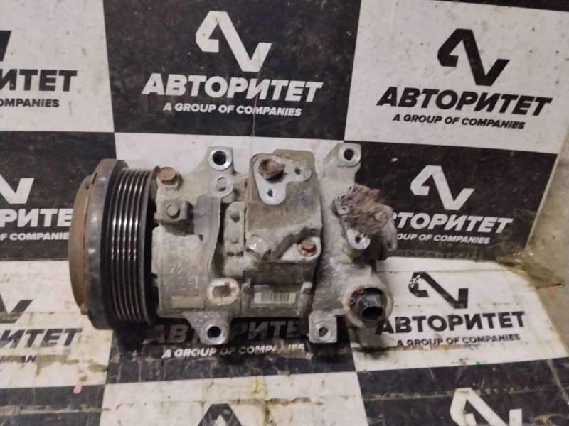 Компрессор кондиционера TOYOTA ISIS ZGM10 2ZRFAE 2011 (б/у)