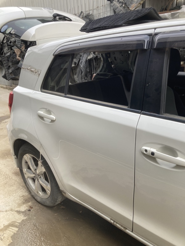 Дверь TOYOTA IST NCP110-2004734 1NZFE 2011 задняя правая (б/у)