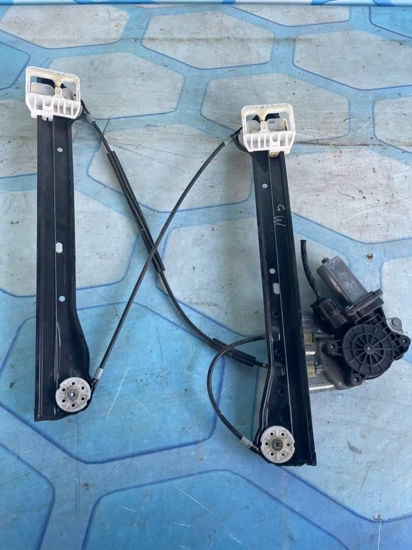 Стеклоподъемник передний правый MINI Countryman 2014 R60 N47C16A 1.6 Tdi (116 л.с) 51339805670 контрактная