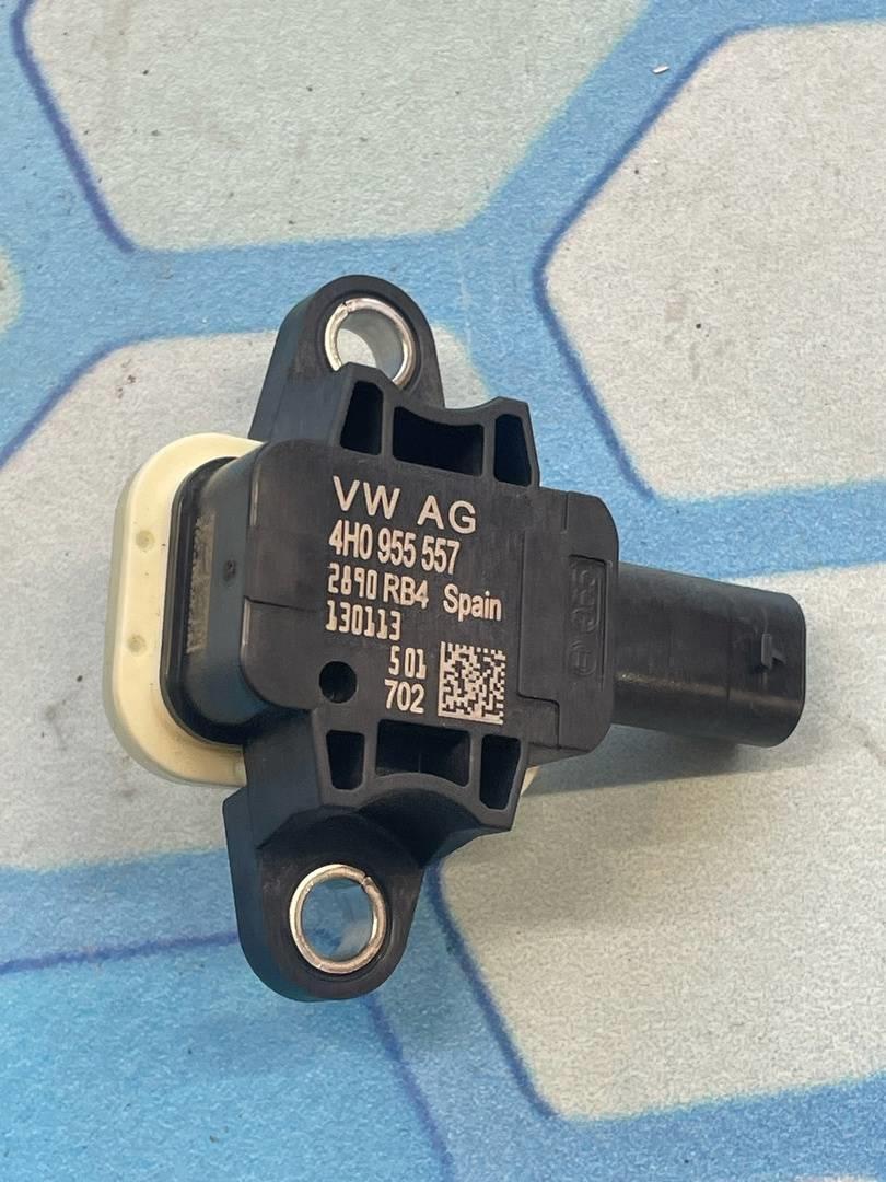 Датчик AIR BAG Audi A1 2010-н.в. 4H0955557 контрактная