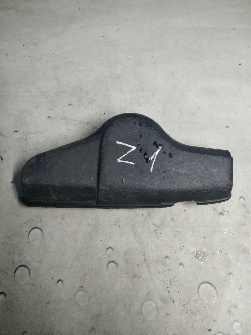 Запчасть фланец воздуховода Audi A3 2003-2013 8P1 1K0805965D контрактная Фланец воздуховода Audi A3 2003-2013 8P1 1K0805965D контрактная