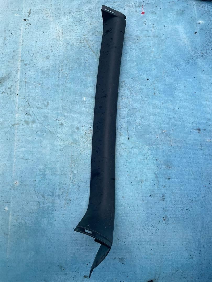 Обшивка крышки багажника Land Rover Discovery 3 2004-2009 ERQ000062PVJ контрактная