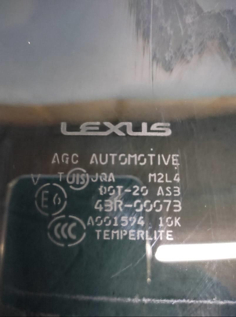 Стекло двери заднее правое универсал RX 400h 2003-2009