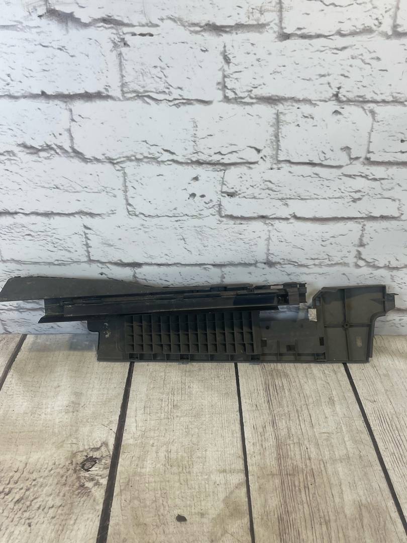 Направляющая шторок Range Rover 3 2005-2010 L322