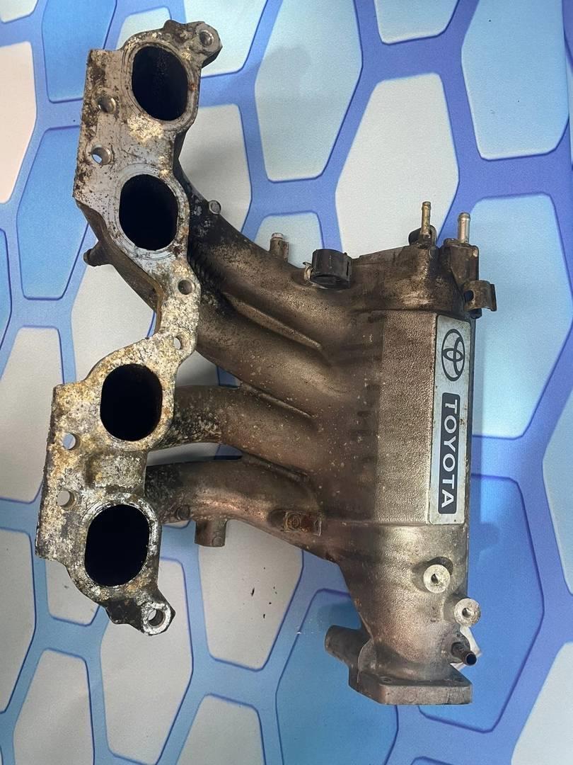 Коллектор впускной RAV 4 1994-2000 Коллектор впускной RAV 4 1994-2000